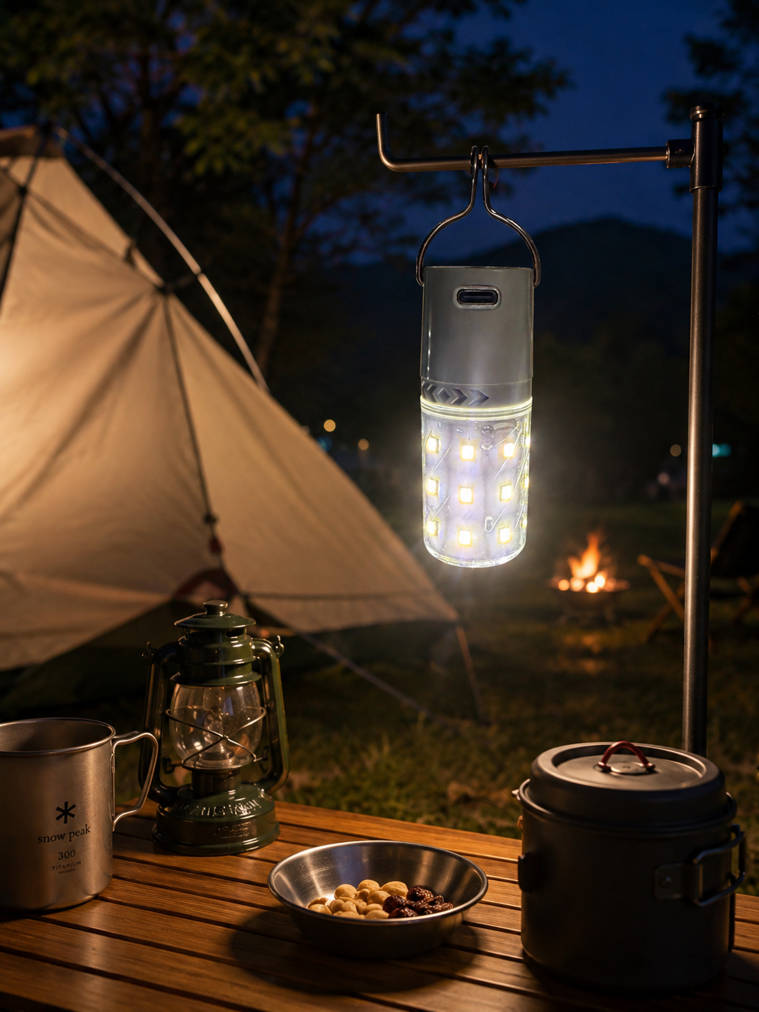 Power Outage Light - USB Rechargeable Emergency Light Bulb, Hook-type